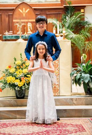 Elena&#x20;with&#x20;big&#x20;brother,&#x20;Ethan&#x20;at&#x20;her&#x20;First&#x20;Communion&#x20;in&#x20;May&#x20;