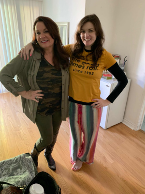 Happy Mother’s Day to this hottie 💃🏻 she is my hero and I can’t imagine surviving this season without her. 
...and to answer the inevitable questions: yes I can stand and sometimes walk. It comes and goes depending on a lot of factors. This was a good day that we caught on camera. 