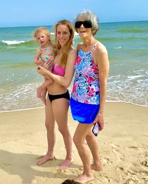 Mother,&#x20;daughter,&#x20;and&#x20;granddaughter&#x20;on&#x20;Saint&#x20;George&#x20;Island.