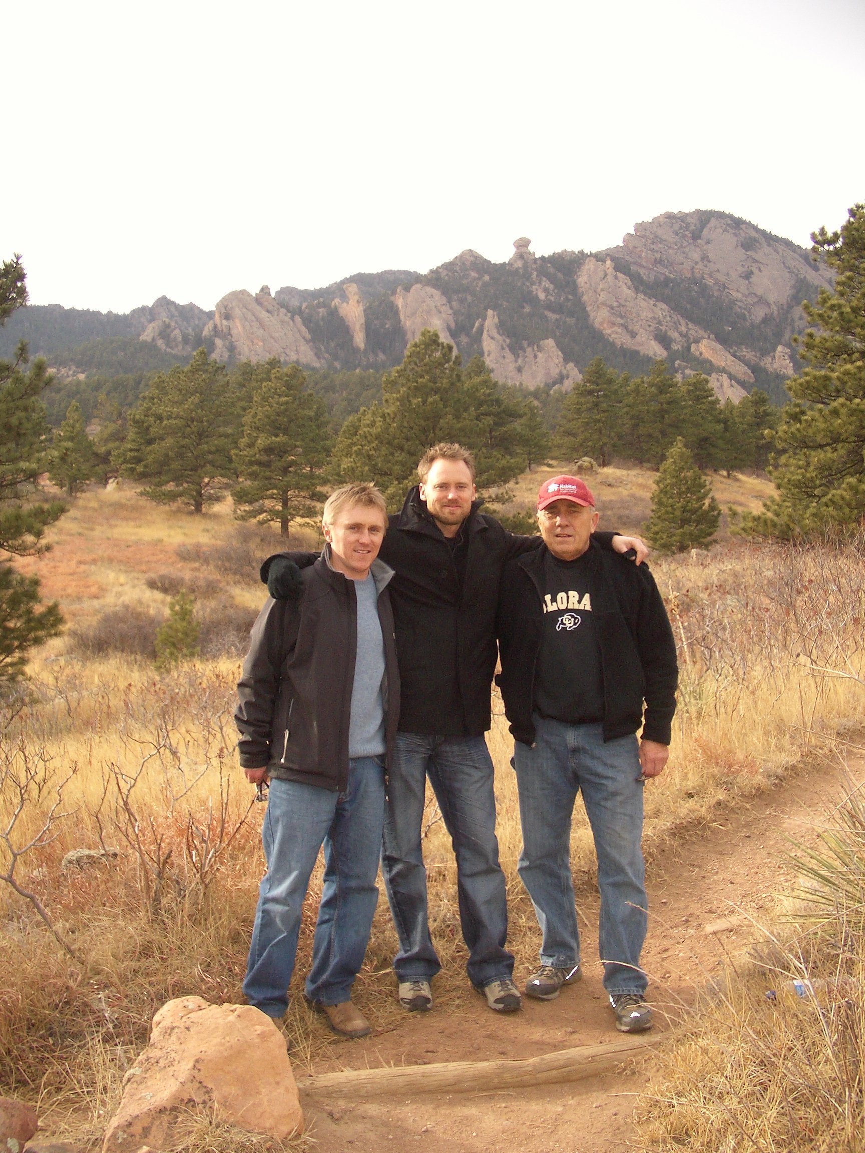 Hiking near Boulder with Ian & Neil, December 2010