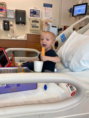 Popsicles&#x20;can&#x20;help&#x20;prevent&#x20;mouth&#x20;sores&#x20;during&#x20;some&#x20;chemo&#x20;therapies&#x20;