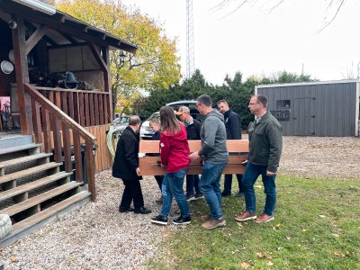 My&#x20;brothers&#x20;and&#x20;I&#x20;had&#x20;the&#x20;privilege&#x20;of&#x20;being&#x20;pallbearers&#x20;alongside&#x20;Brayden&#x20;and&#x20;John&#x20;Weeda.&#x20;&#x20;Here&#x20;we&#x20;are&#x20;carrying&#x20;Rob&#x27;s&#x20;casket&#x20;into&#x20;Luke&#x27;s&#x20;house&#x20;before&#x20;the&#x20;family&#x20;visitation&#x20;on&#x20;Tuesday&#x20;evening.