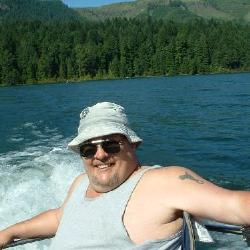 2006 - Lance boating at Lookout Point Reservior - Oregon
