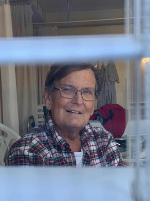 I know most of you will feel better seeing Dad... so here he is! No, he’s not in prison LOL! This is through his window at Rehab (the only way we can see him) He looks pretty good, doesn’t he?