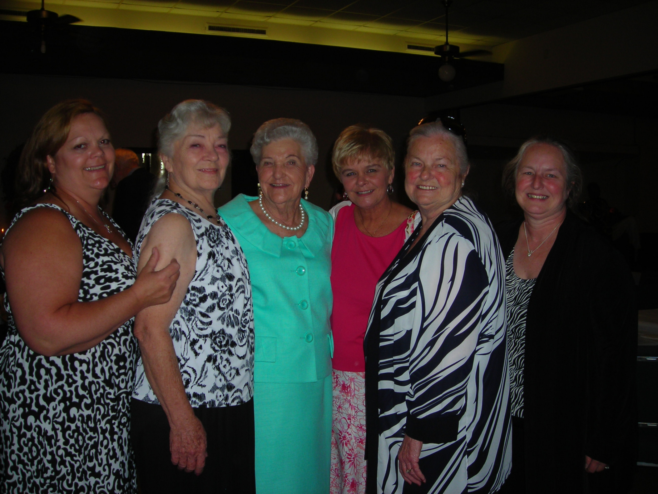Sharon, Bonnie, Aunt Dease, Jan, Aunt Betty and Wanda