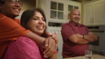 CaringBridge family story | Shaken by cancer diagnosis, helps family connect to their community.